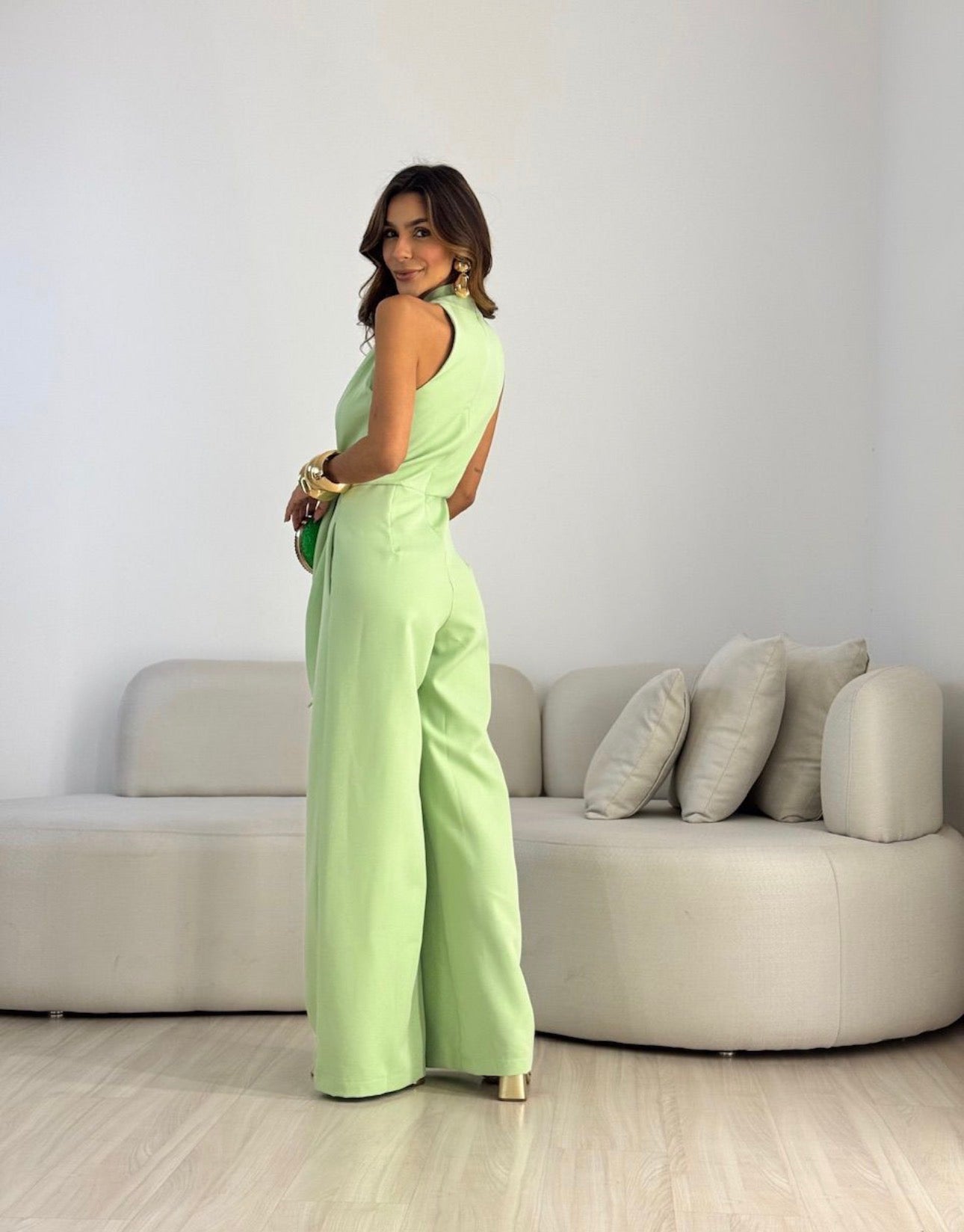 Elence™ | Mono con sutileza elegante