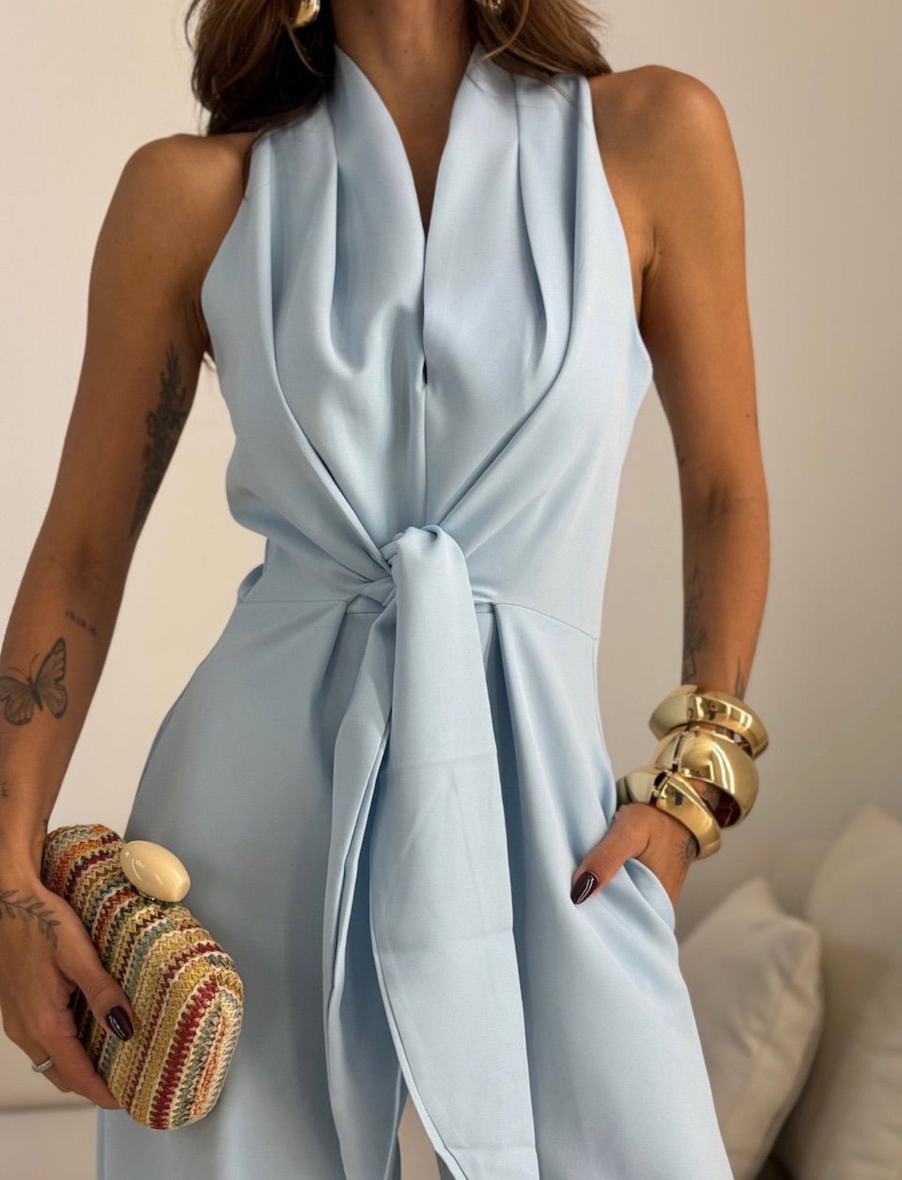 Elence™ | Mono con sutileza elegante